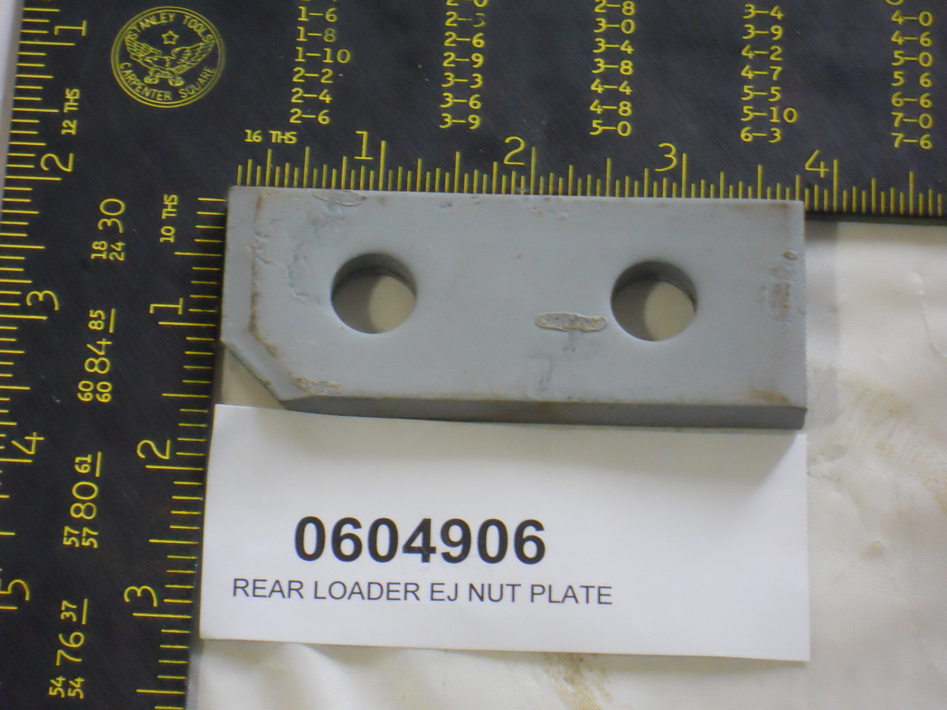 REAR LOADER EJ NUT PLATE